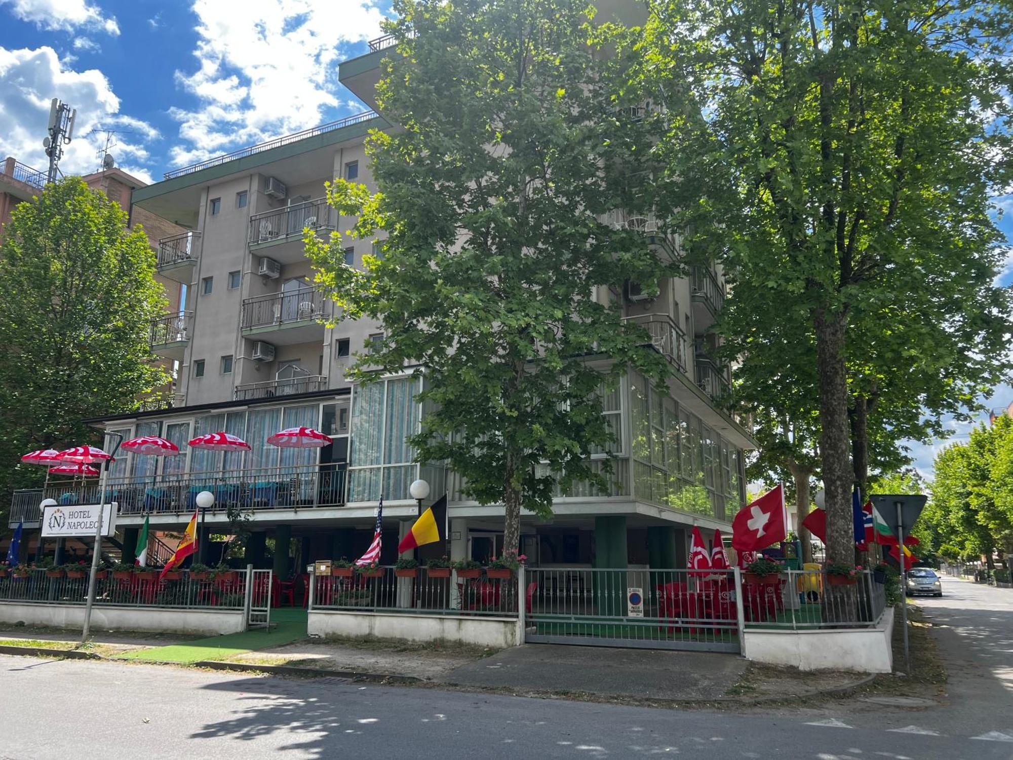 Hotel Napoleon Cesenatico Luaran gambar