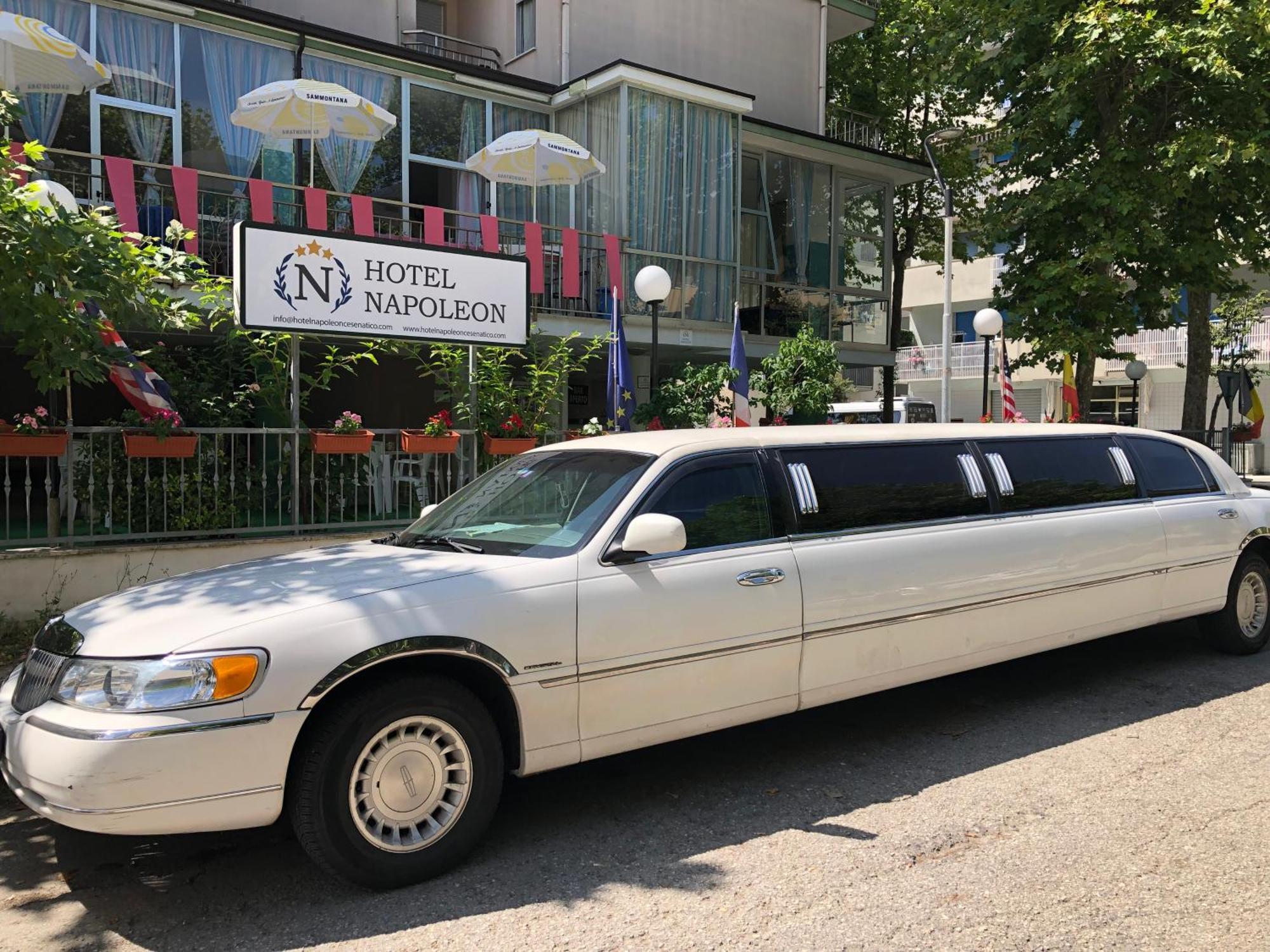 Hotel Napoleon Cesenatico Luaran gambar